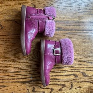 Ugg boots with zipper